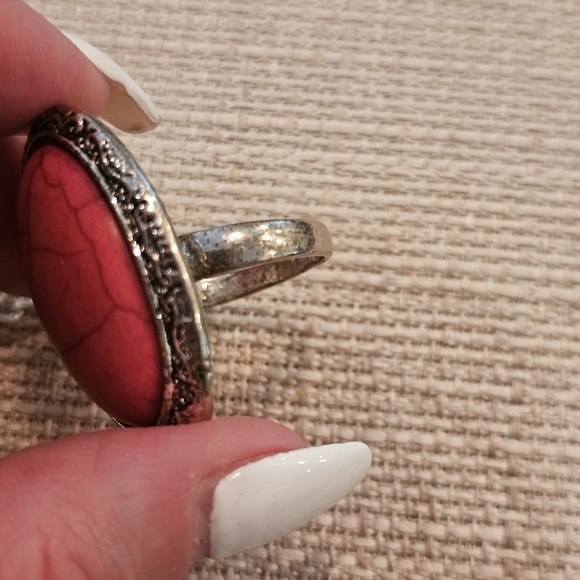 Faux red turquoise oval ring antique silvertone setting in size 9-1/2 - Picture 12 of 12